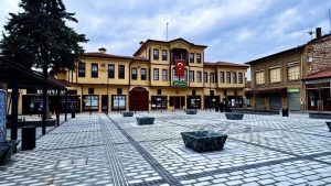 “Han Önü Meydanı”  resmen isimlendirildi