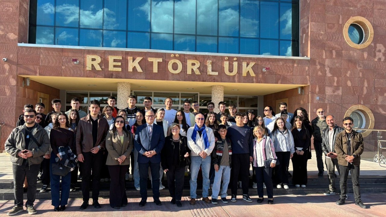 Ortaokul öğrencileri  üniversitede ağırlandı