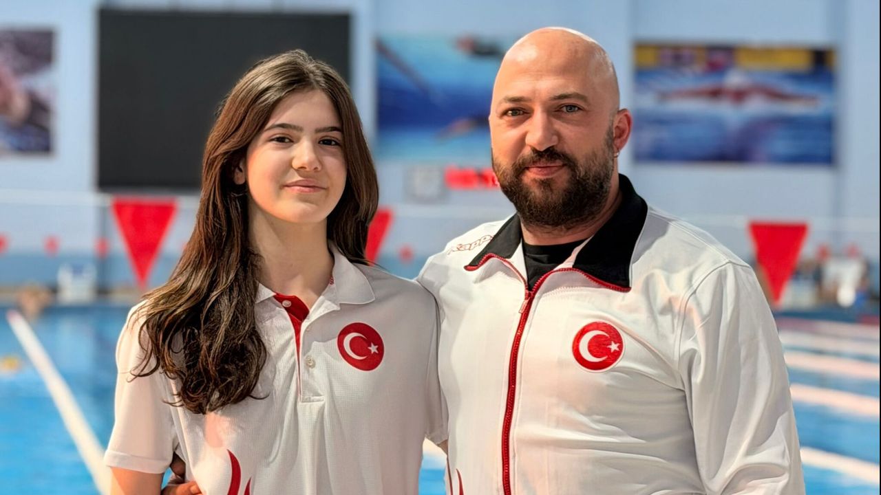 Deniz Ece milli takımda