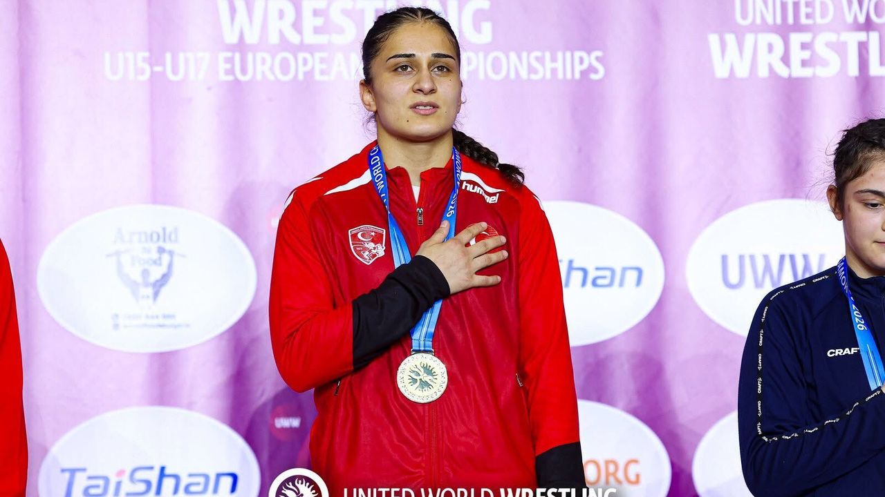 Özdenur Özmez Romanya’da ikinci